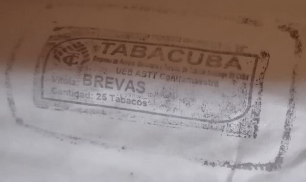 ����� ����